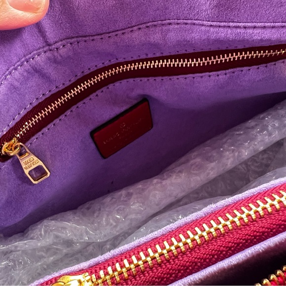 Crossbody or hand purse - Picture 10 of 10